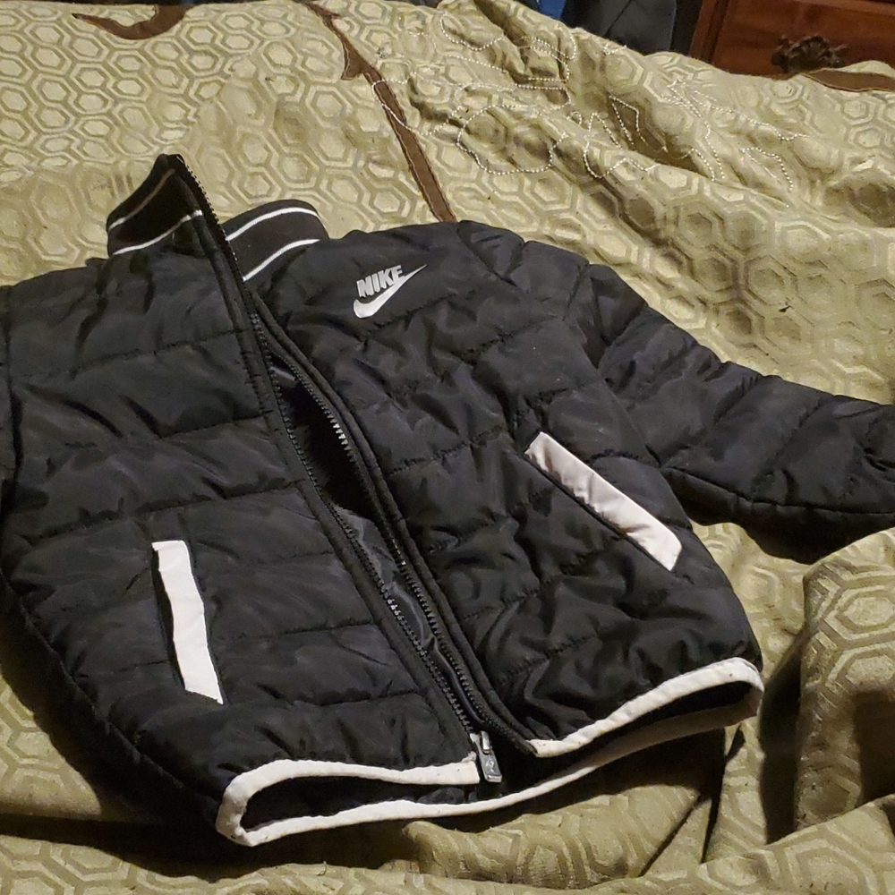 Nike puffer coat